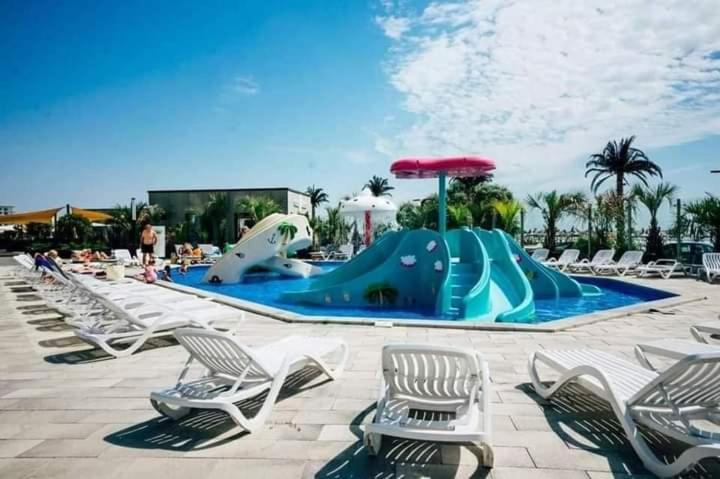 Alezzi Resort Luxury Apartament Prima Linie La Mare Navodari Luaran gambar